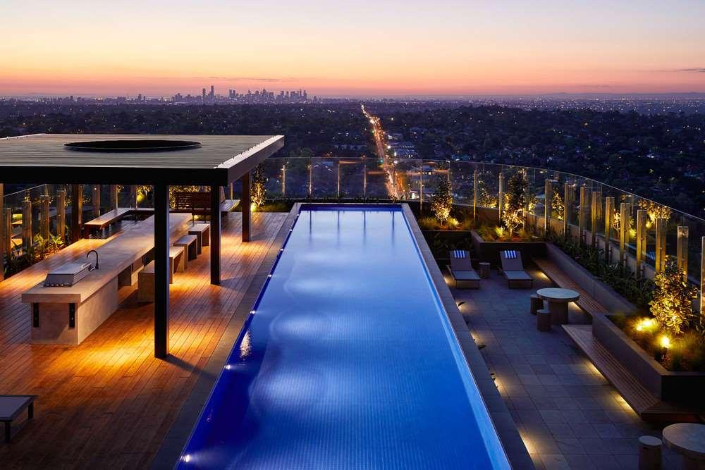 בוקס היל Art Series - The Chen מתקנים תמונה The rooftop pool at the West Hollywood Edition